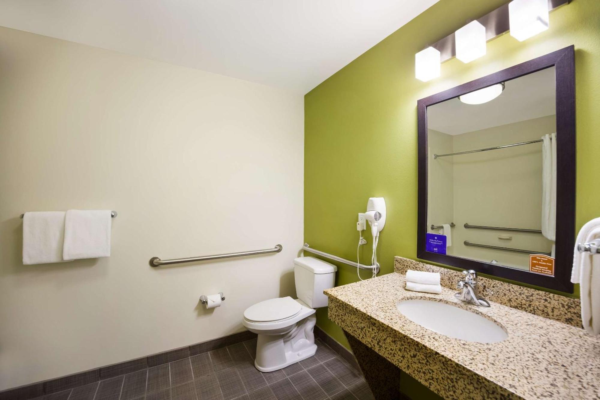 Sleep Inn & Suites Colby Exteriér fotografie